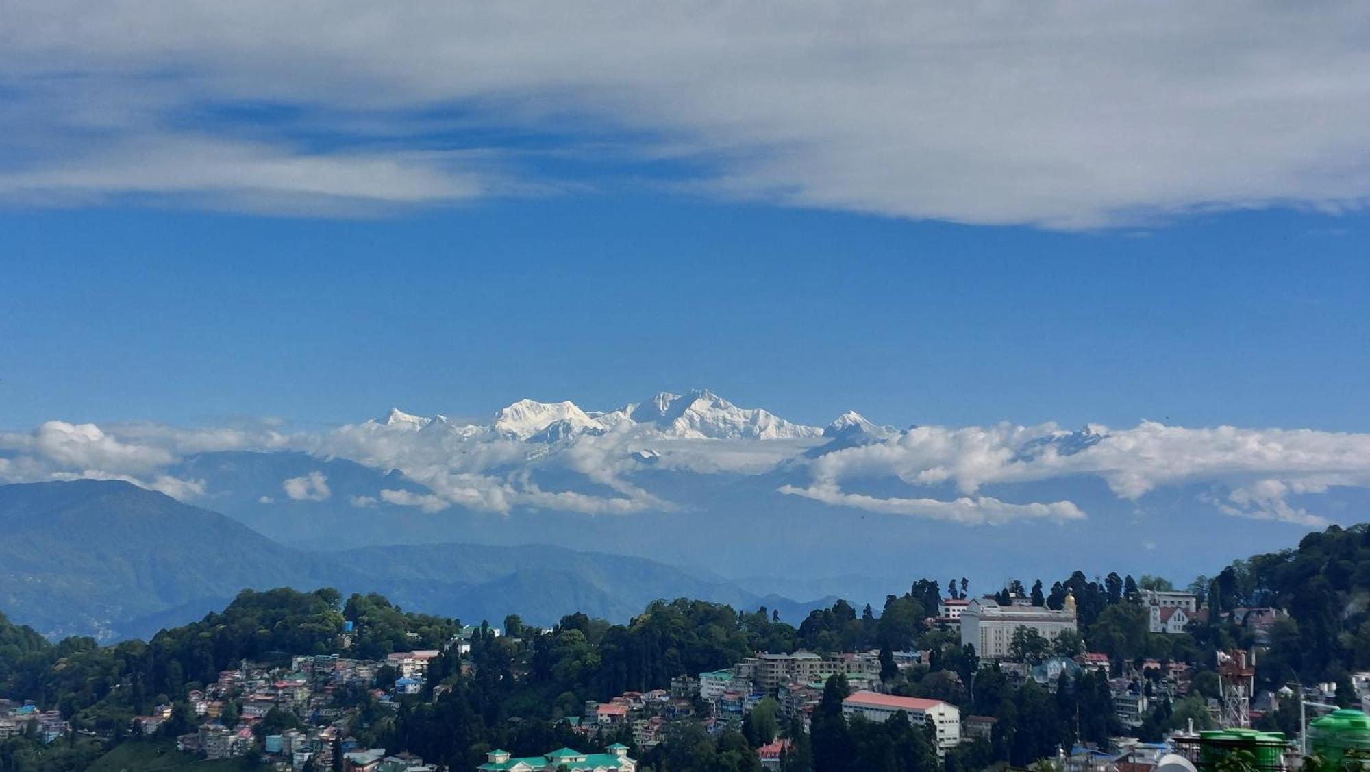 Indivar Homestay ダージリン エクステリア 写真