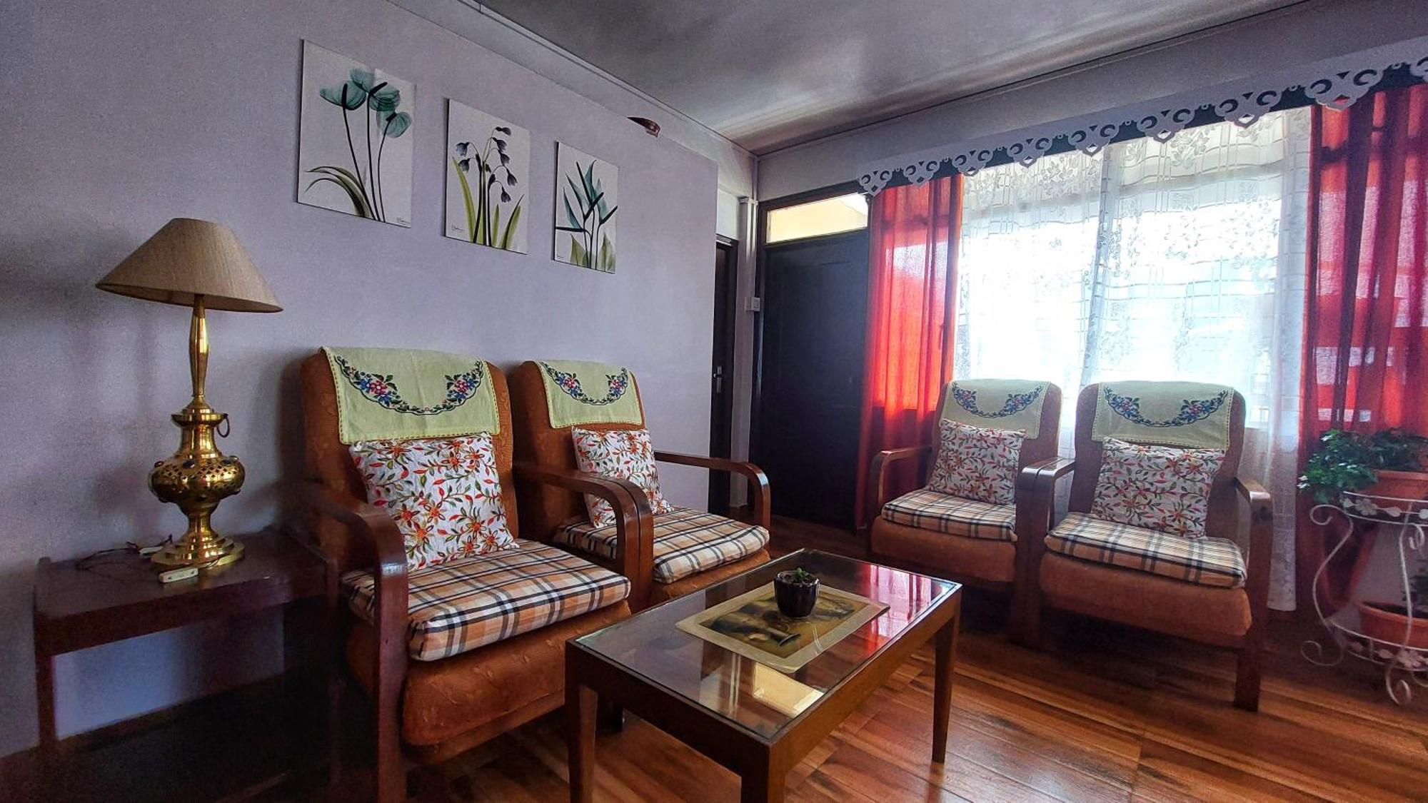 Indivar Homestay ダージリン エクステリア 写真
