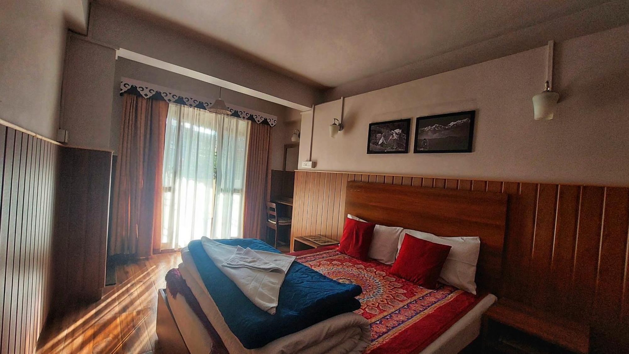 Indivar Homestay ダージリン エクステリア 写真