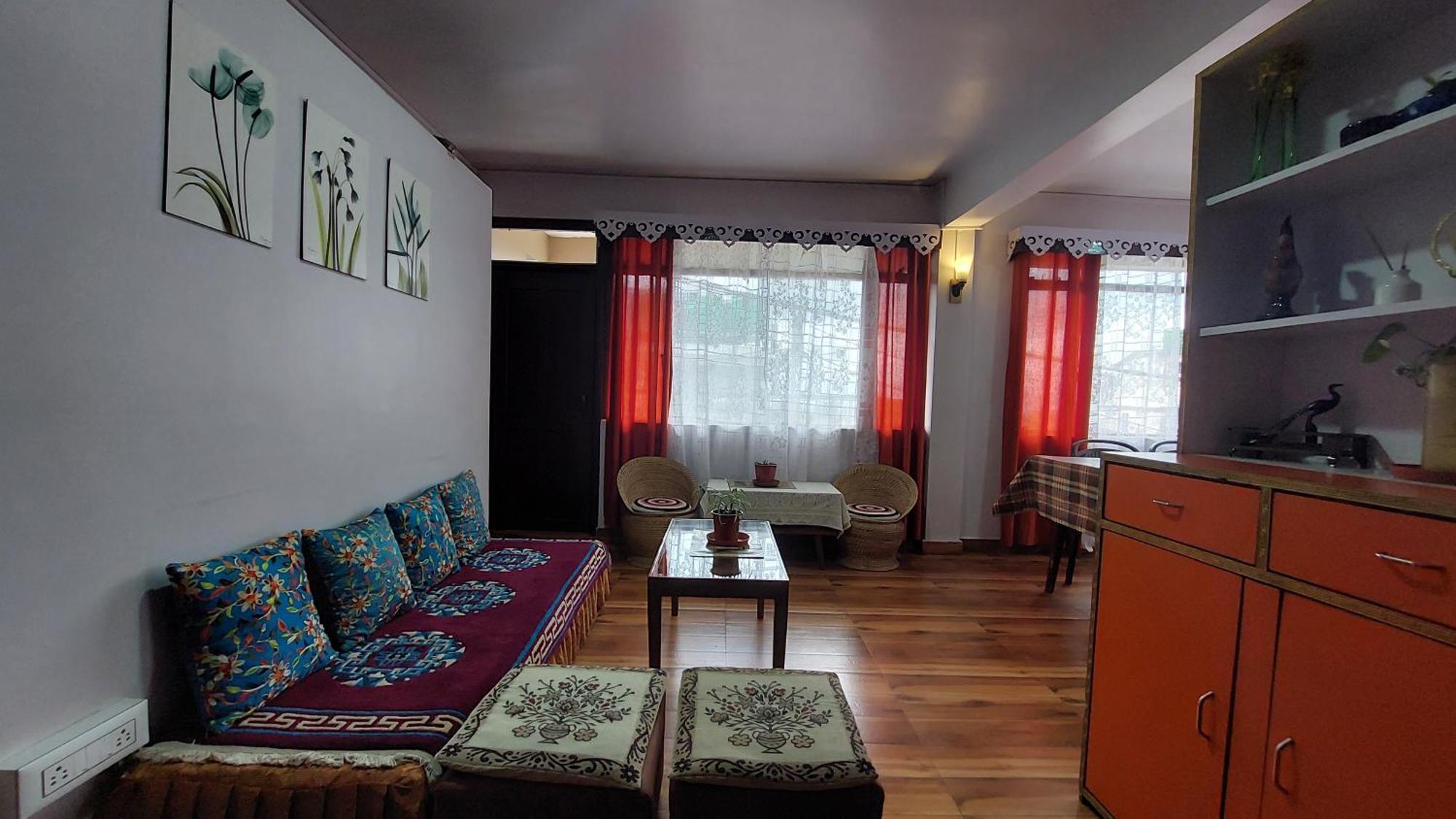 Indivar Homestay ダージリン エクステリア 写真