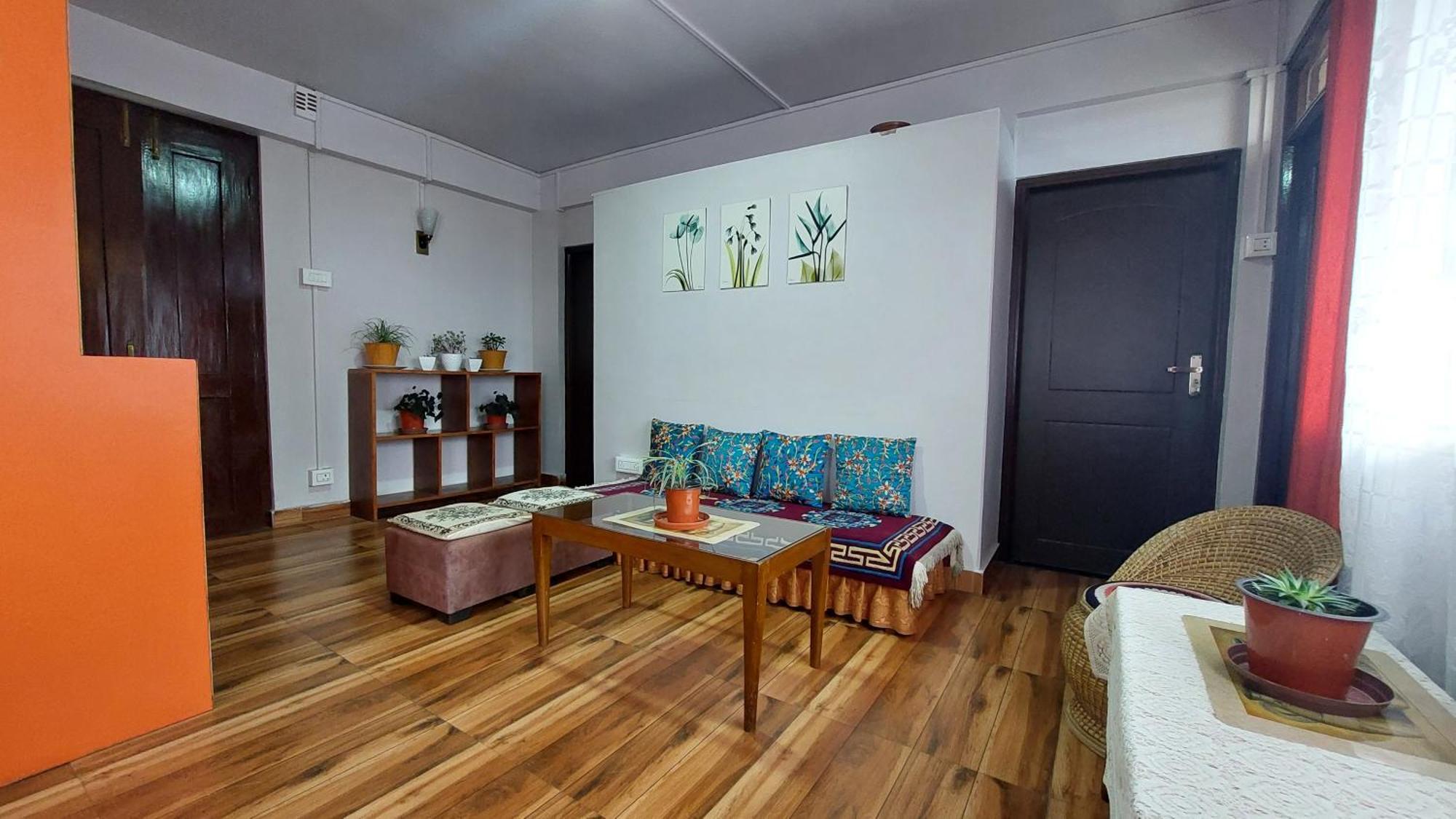 Indivar Homestay ダージリン エクステリア 写真